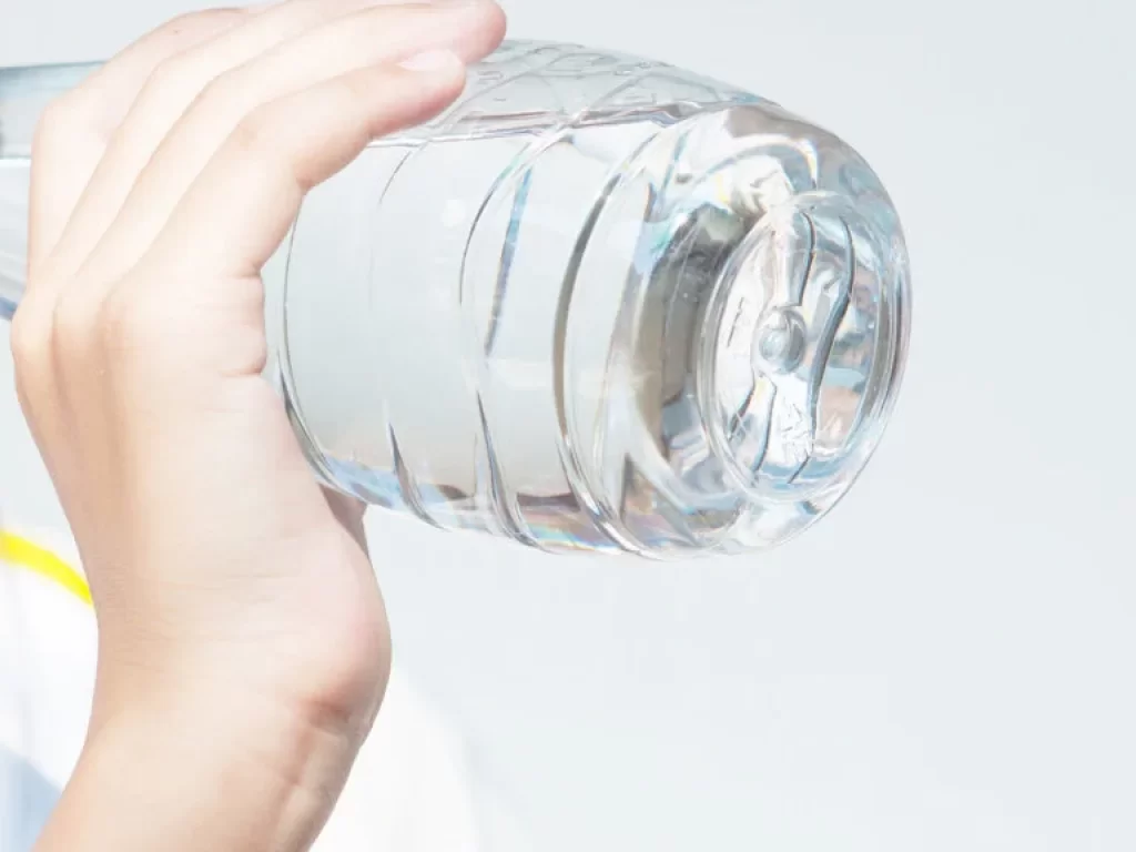 &ldquo;Su İçsem Yarıyor&rdquo; Diyenler Haklı Mı? Su Kilo Aldırır Mı?